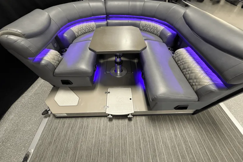 Slide: The Image of Premier 270 S-SERIES 2021 - 26