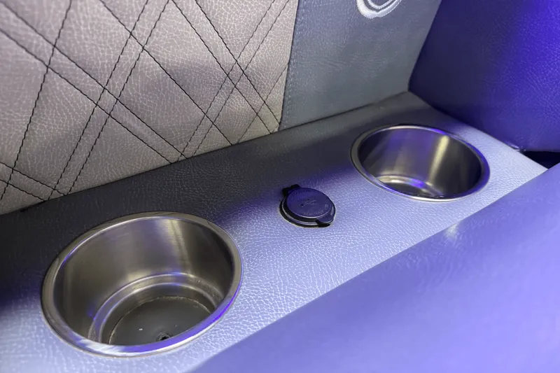 Slide: The Image of Premier 270 S-SERIES 2021 - 31