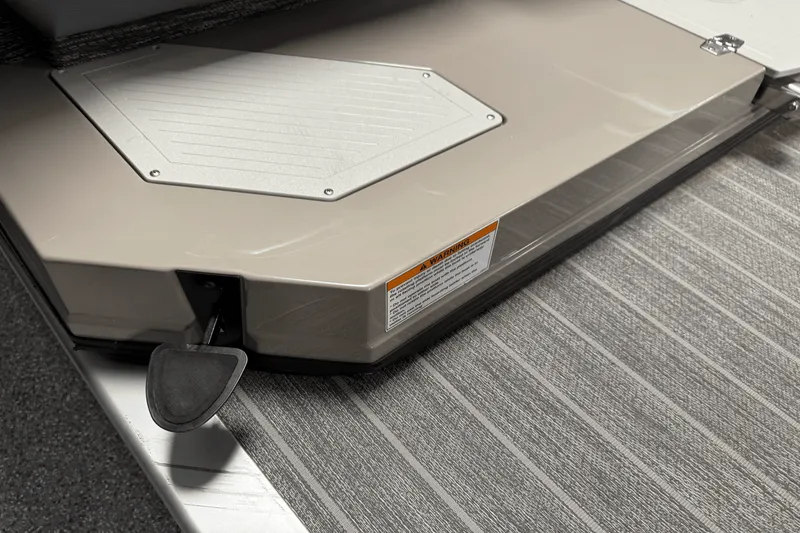 Slide: The Image of Premier 270 S-SERIES 2021 - 36