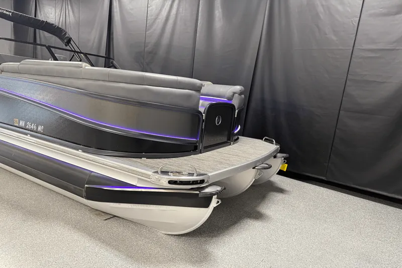 Slide: The Image of Premier 270 S-SERIES 2021 - 4