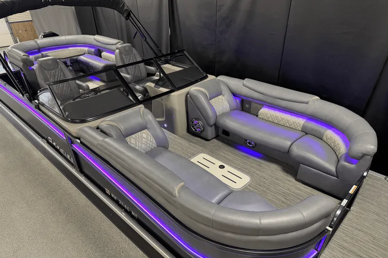 Slide: The Image of Premier 270 S-SERIES 2021 - 6