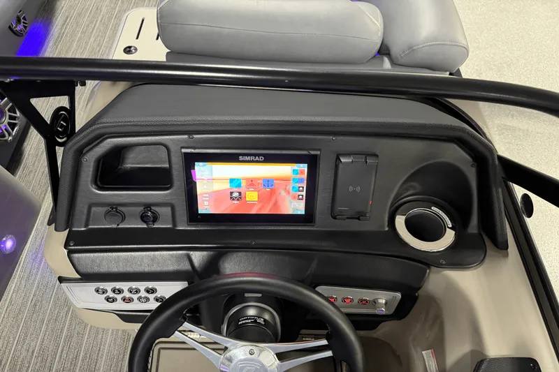 Slide: The Image of Premier 270 S-SERIES 2021 - 60