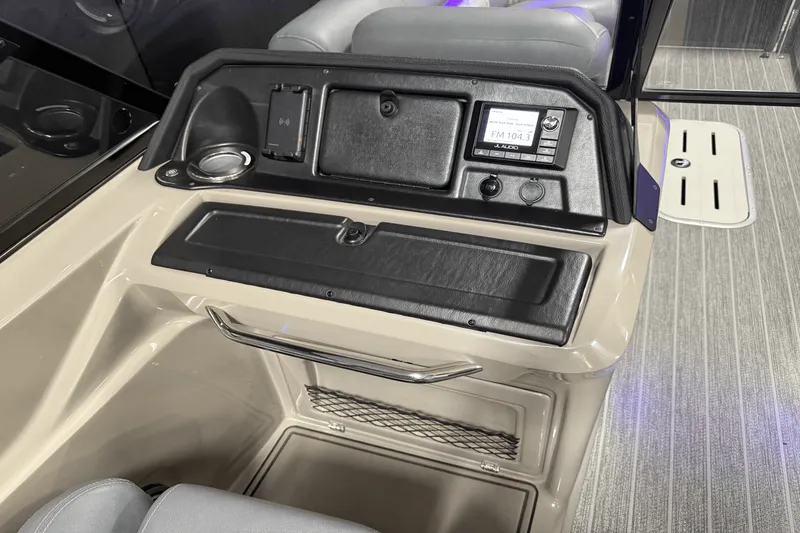 Slide: The Image of Premier 270 S-SERIES 2021 - 63