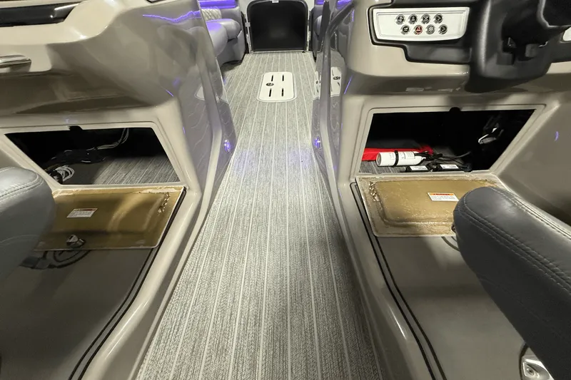 Slide: The Image of Premier 270 S-SERIES 2021 - 68