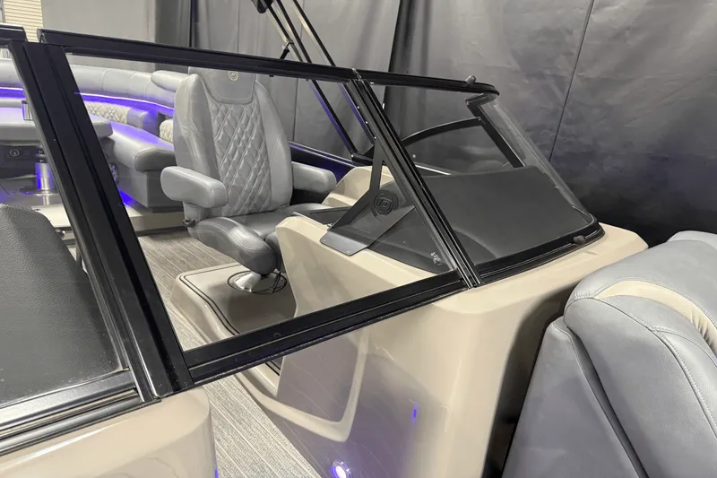 Slide: The Image of Premier 270 S-SERIES 2021 - 72