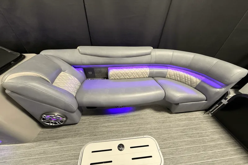 Slide: The Image of Premier 270 S-SERIES 2021 - 75