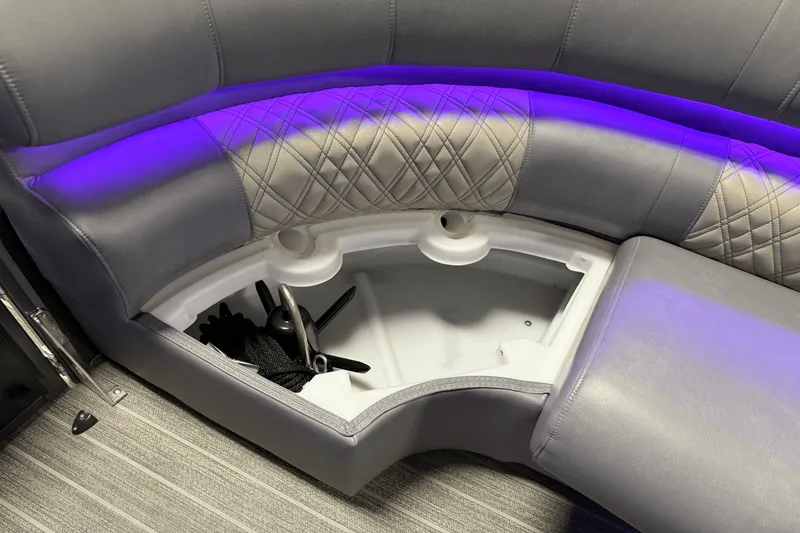 Slide: The Image of Premier 270 S-SERIES 2021 - 85