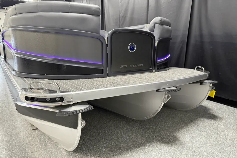 Slide: The Image of Premier 270 S-SERIES 2021 - 87