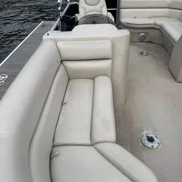 Slide: The Image of South Bay ' Cream of the Lake" 500 Series 519CR 2.0 2018 - 6