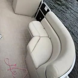 Slide: The Image of South Bay ' Cream of the Lake" 500 Series 519CR 2.0 2018 - 0