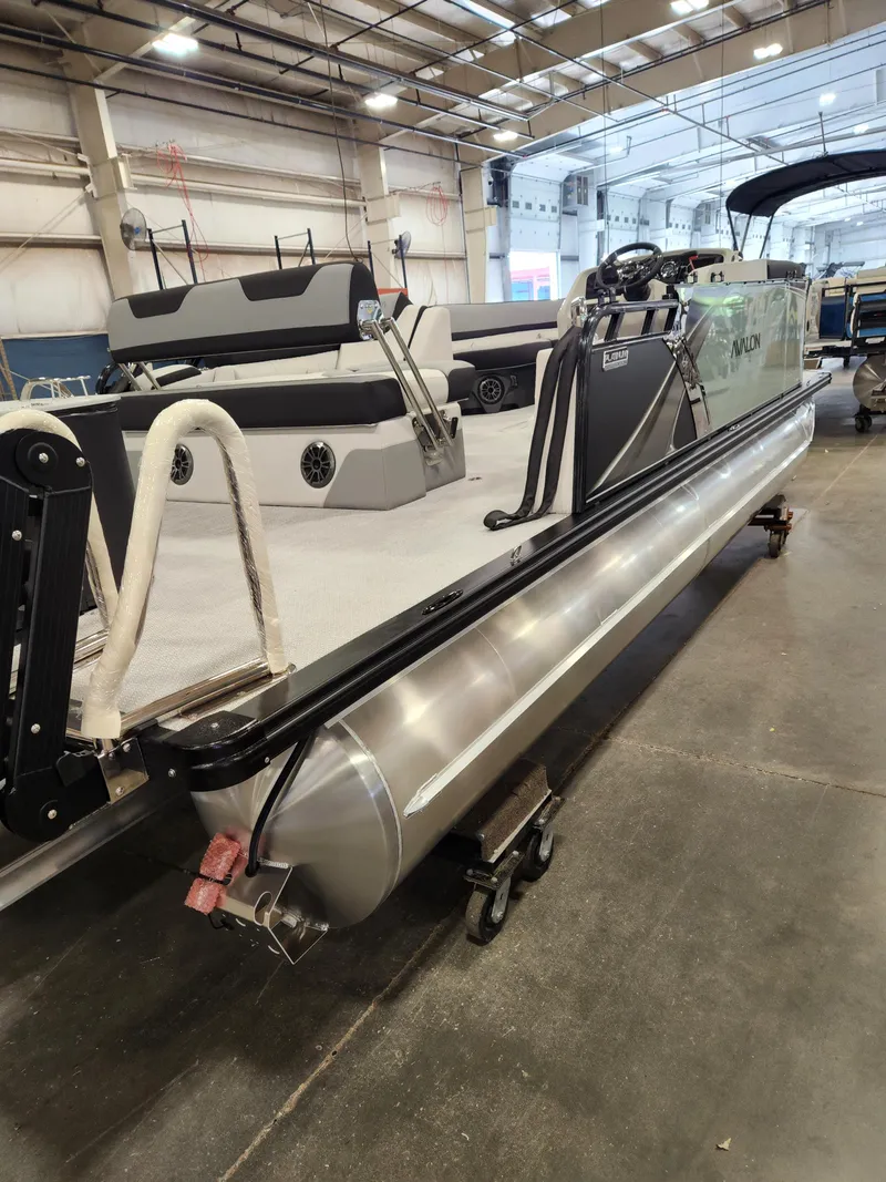 Slide: The Image of Avalon "Avente Tifania" Avalon LSZ Cruise Rear Bench - 19 FT PLUS Patio Pad 2027 - 8