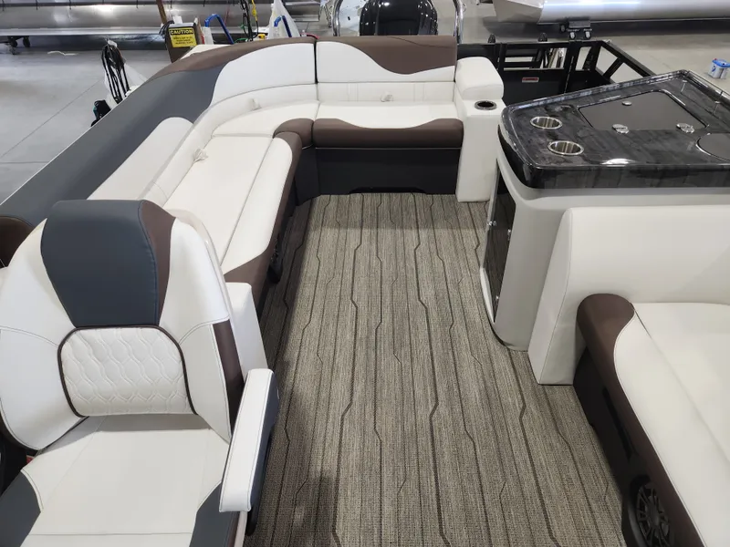 Slide: The Image of Avalon "Portofino" Avalon LSZ Elite Windshield - 23 FT Triple 2027 - 15