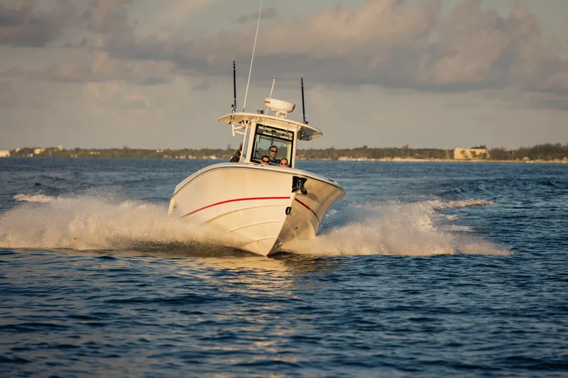 Slide: The Image of Boston Whaler 280 Outrage 2026 - 28