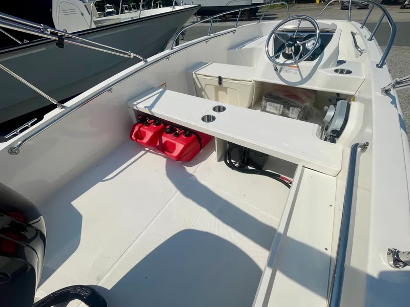 Slide: The Image of Boston Whaler 160 Super Sport 2026 - 2