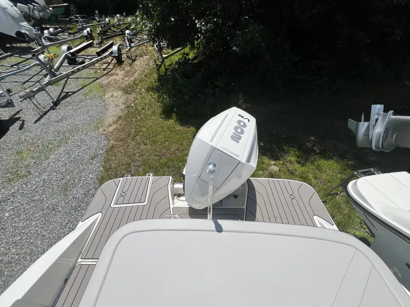 Slide: The Image of Sea Ray SPX 210 Outboard 2026 - 1