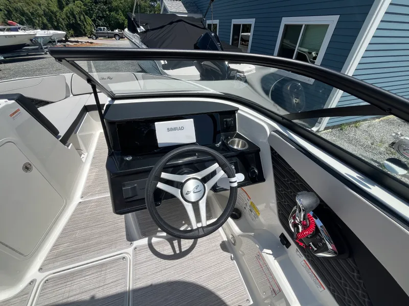 Slide: The Image of Sea Ray SPX 210 Outboard 2026 - 8