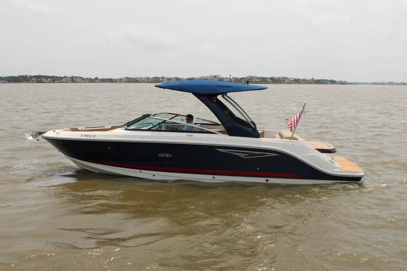 Slide: The Image of Sea Ray SLX 280 2020 - 9