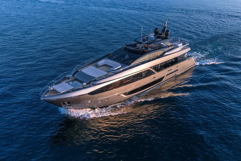Slide: The Image of Riva 110 Dolcevita 2021 - 13