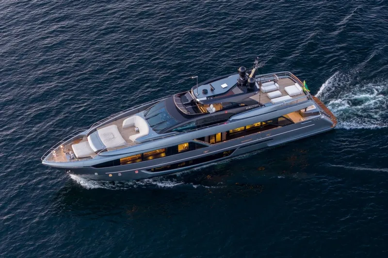 Slide: The Image of Riva 110 Dolcevita 2021 - 18