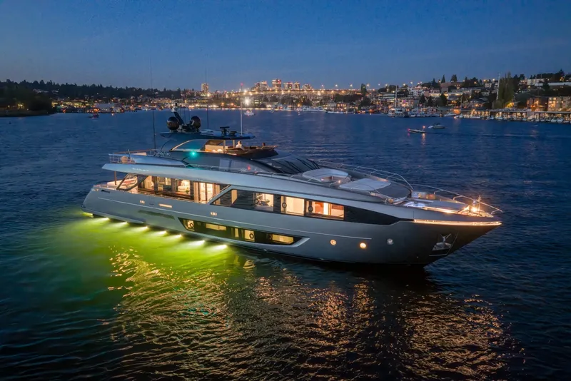 Slide: The Image of Riva 110 Dolcevita 2021 - 27