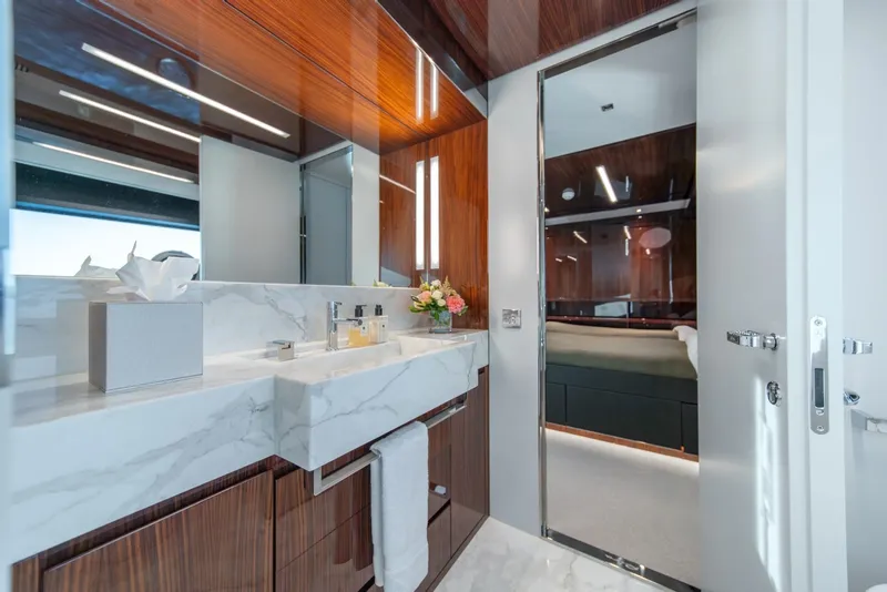 Slide: The Image of Riva 110 Dolcevita 2021 - 72