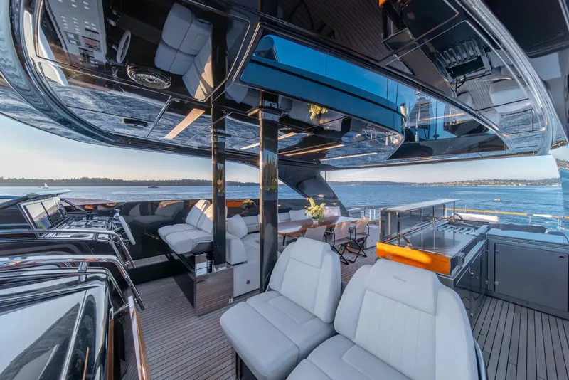 Slide: The Image of Riva 110 Dolcevita 2021 - 40