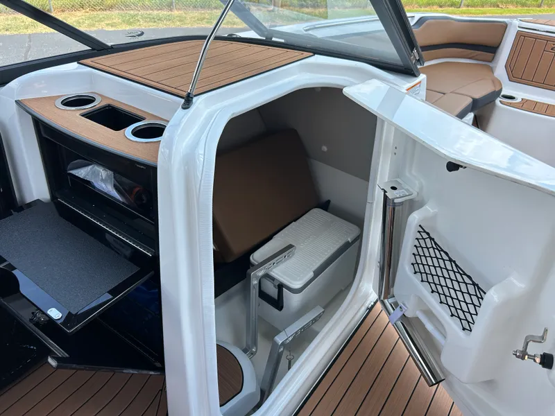 Slide: The Image of Yamaha 252SD 2026 - 19