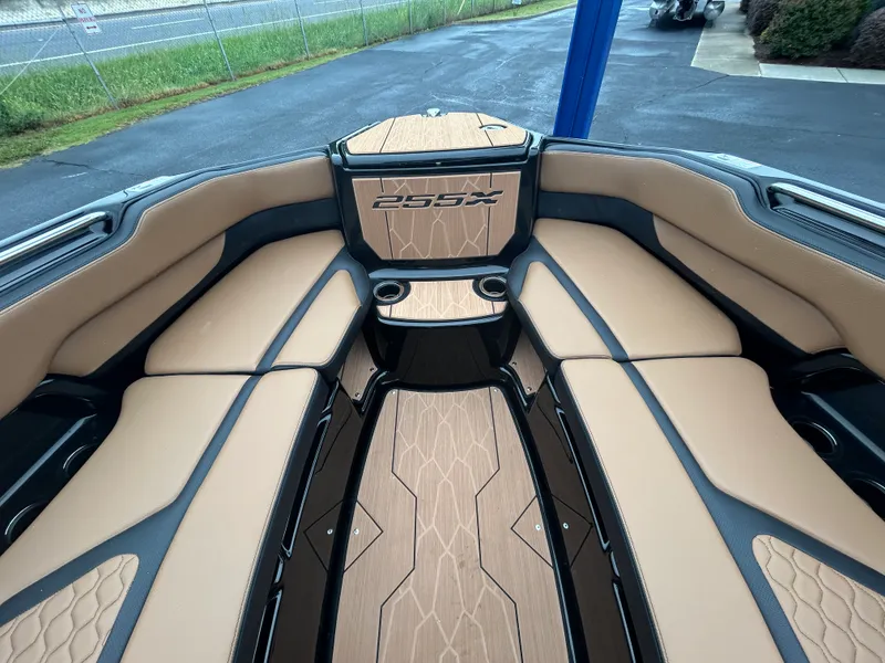 Slide: The Image of Yamaha 255XD 2026 - 27