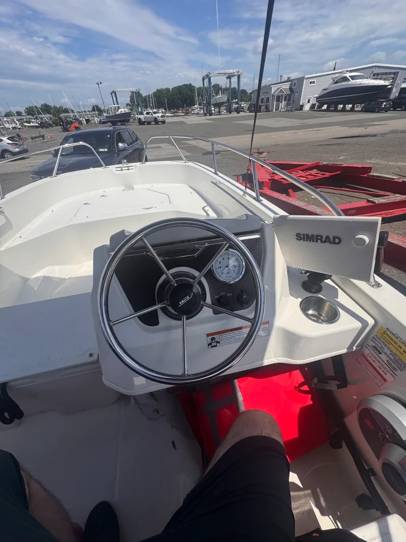 Slide: The Image of Boston Whaler 16 SUPER SPORT 2021 - 9