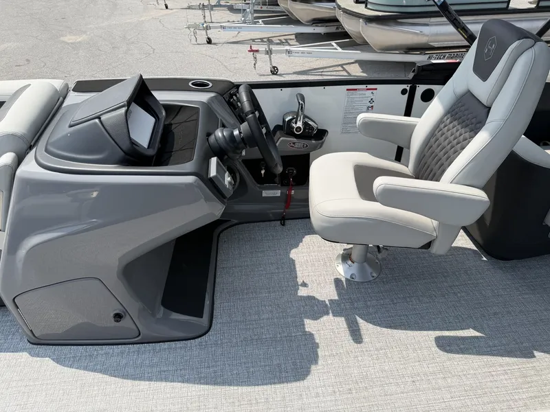 Slide: The Image of Harris Sunliner 230 2026 - 18