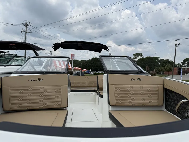 Slide: The Image of Sea Ray SPX 210 Outboard 2026 - 14