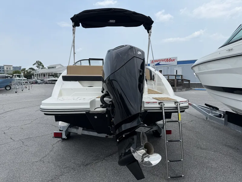 Slide: The Image of Sea Ray SPX 210 Outboard 2026 - 7