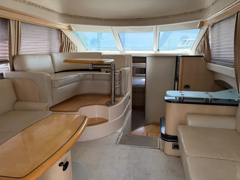 Slide: The Image of Sea Ray 420 Sedan Bridge 2004 - 18