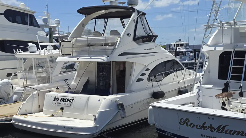 Slide: The Image of Sea Ray 420 Sedan Bridge 2004 - 19