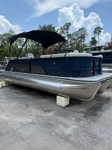 Slide: The Image of Crest Classic 220 SLRC 2025 - 1