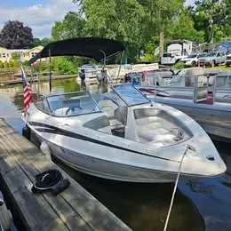 The Image of Azure "Breaking Wake" Bow Rider 186 Sensa 2009 - 4