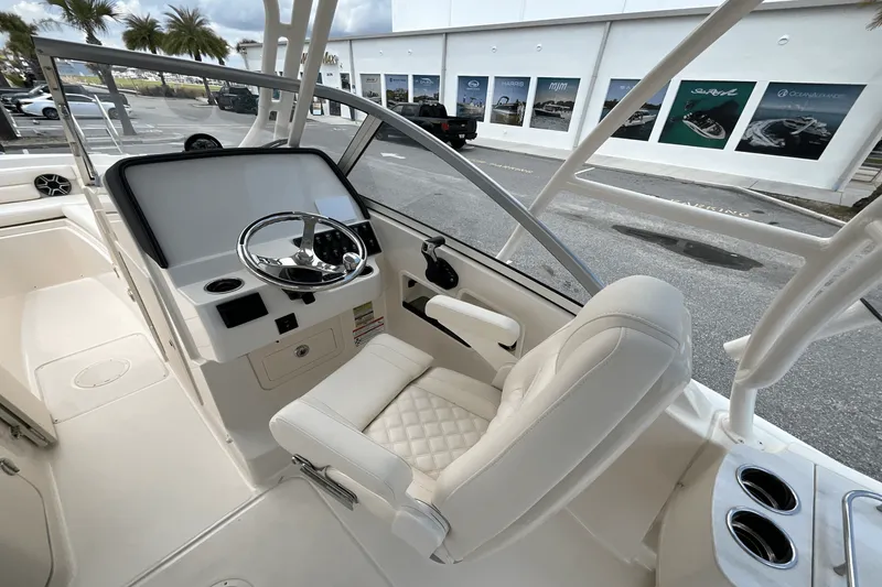 Slide: The Image of Grady-White Freedom 235 2026 - 24