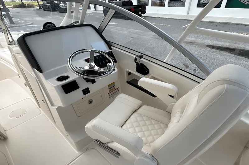 Slide: The Image of Grady-White Freedom 235 2026 - 27