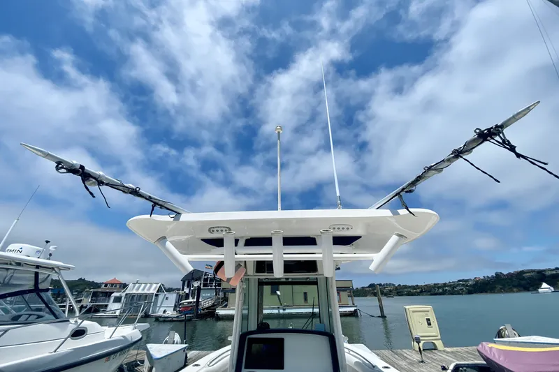 Slide: The Image of Boston Whaler 250 OUTRAGE 2013 - 13