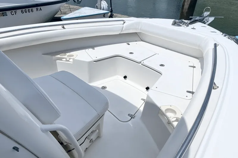 Slide: The Image of Boston Whaler 250 OUTRAGE 2013 - 15