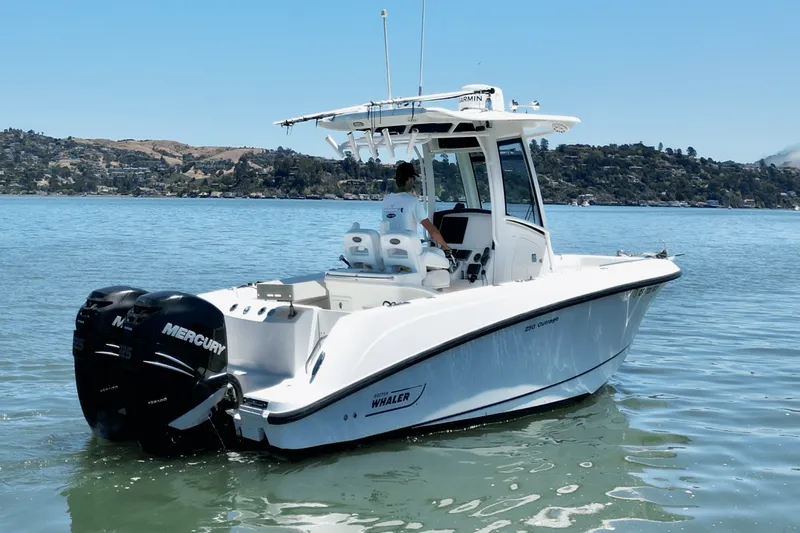 Slide: The Image of Boston Whaler 250 OUTRAGE 2013 - 2