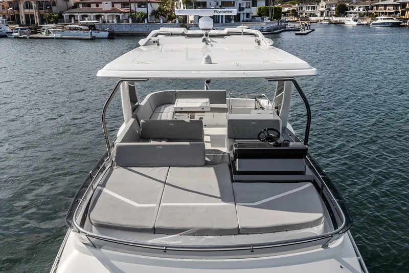 Slide: The Image of Galeon 500 FLY 2024 - 60
