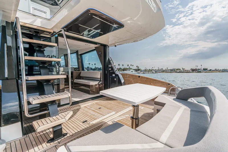 Slide: The Image of Galeon 500 FLY 2024 - 78