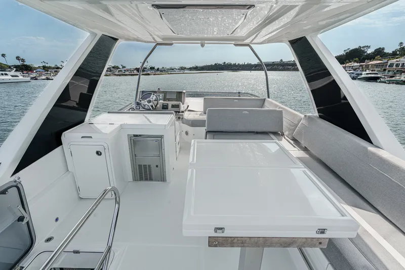 Slide: The Image of Galeon 500 FLY 2024 - 62