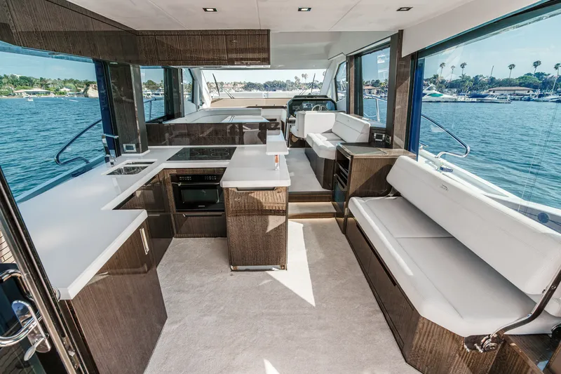 Slide: The Image of Galeon 500 FLY 2024 - 81
