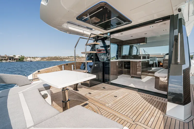Slide: The Image of Galeon 500 FLY 2024 - 79