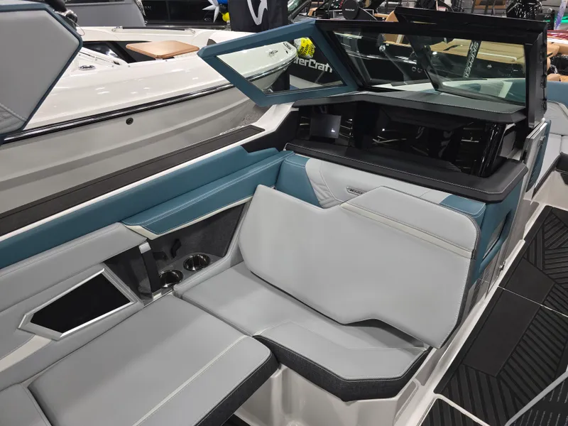 Slide: The Image of Mastercraft XSTAR 2025 - 102