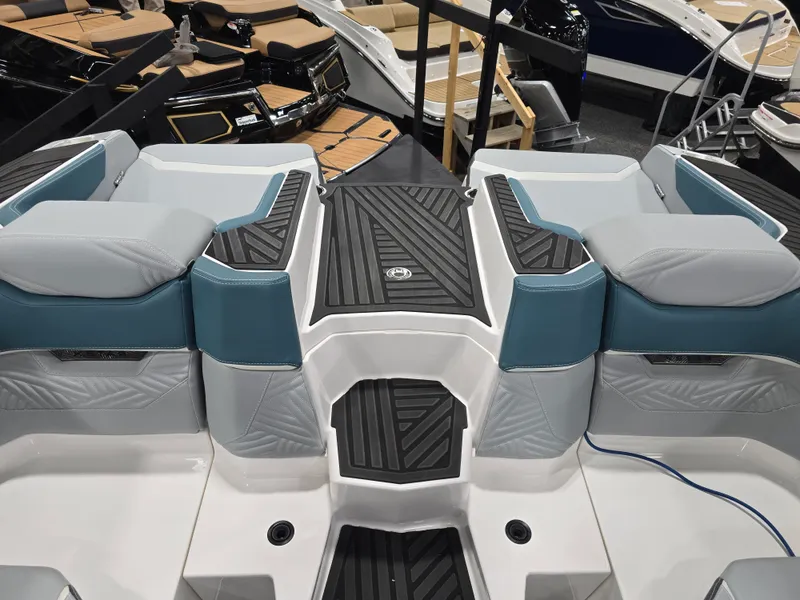 Slide: The Image of Mastercraft XSTAR 2025 - 110