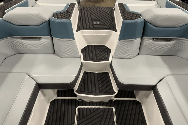 Slide: The Image of Mastercraft XSTAR 2025 - 34