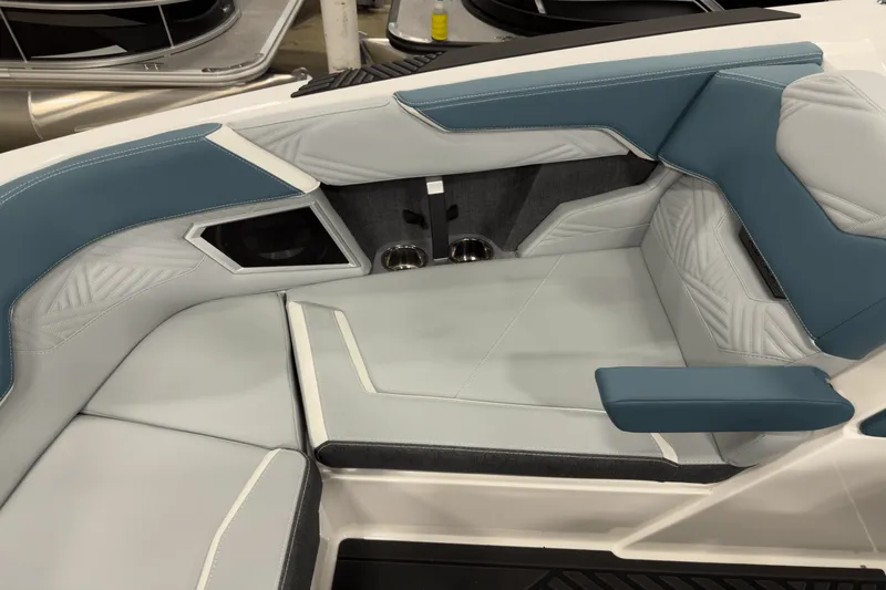 Slide: The Image of Mastercraft XSTAR 2025 - 63